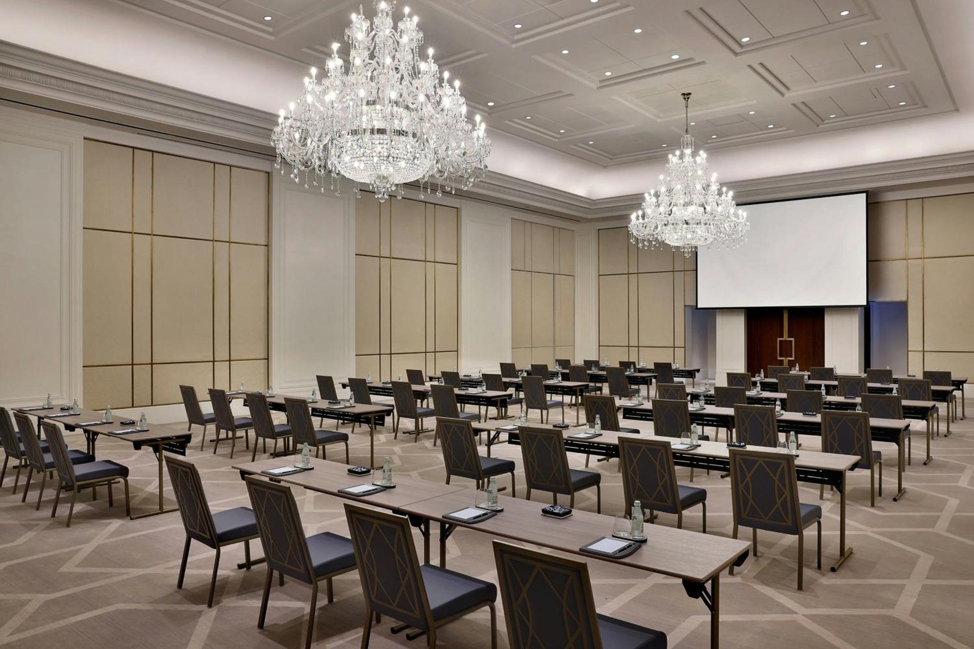 Hotel The Ritz-Carlton, Amán Exterior foto The ballroom