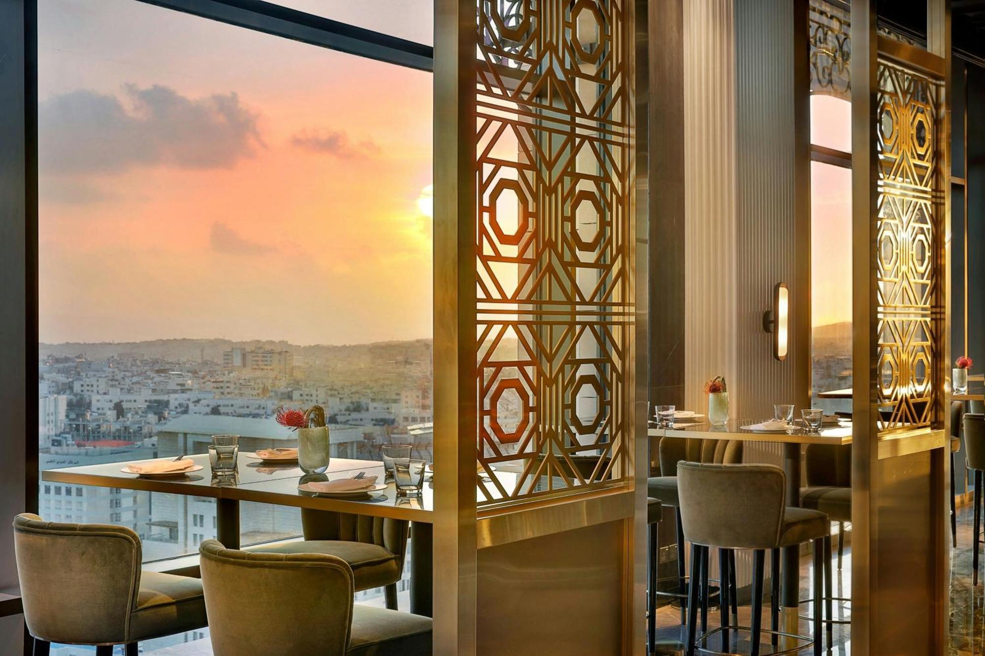 Hotel The Ritz-Carlton, Amán Exterior foto The View