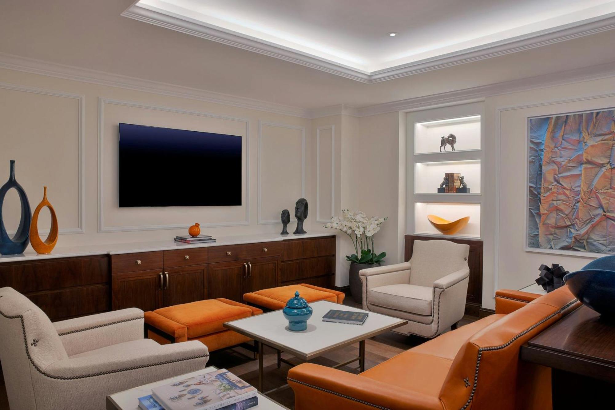 Hotel The Ritz-Carlton, Amán Exterior foto A living room with indirect lighting