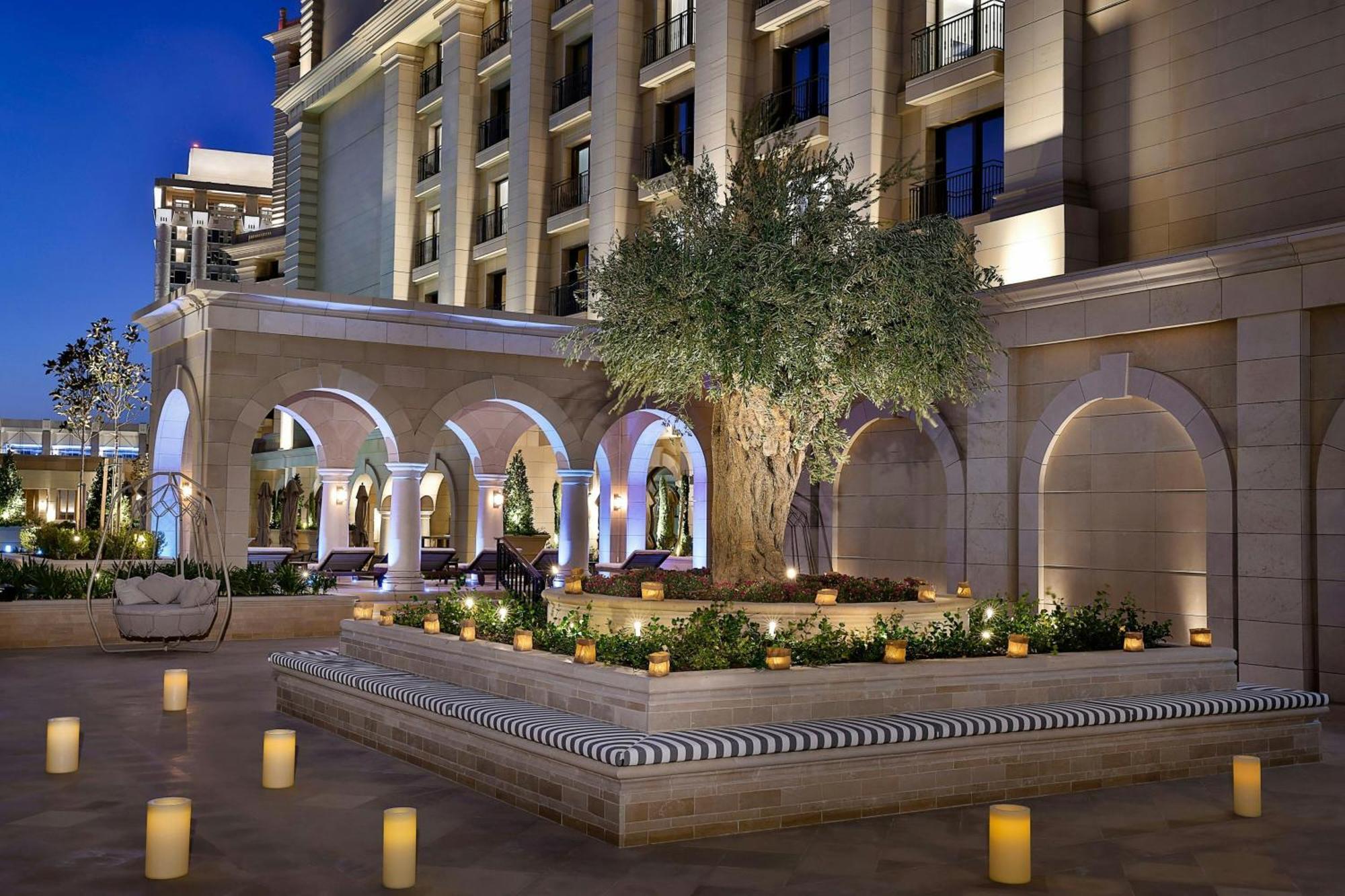 Hotel The Ritz-Carlton, Amán Exterior foto The Westin Alexandria